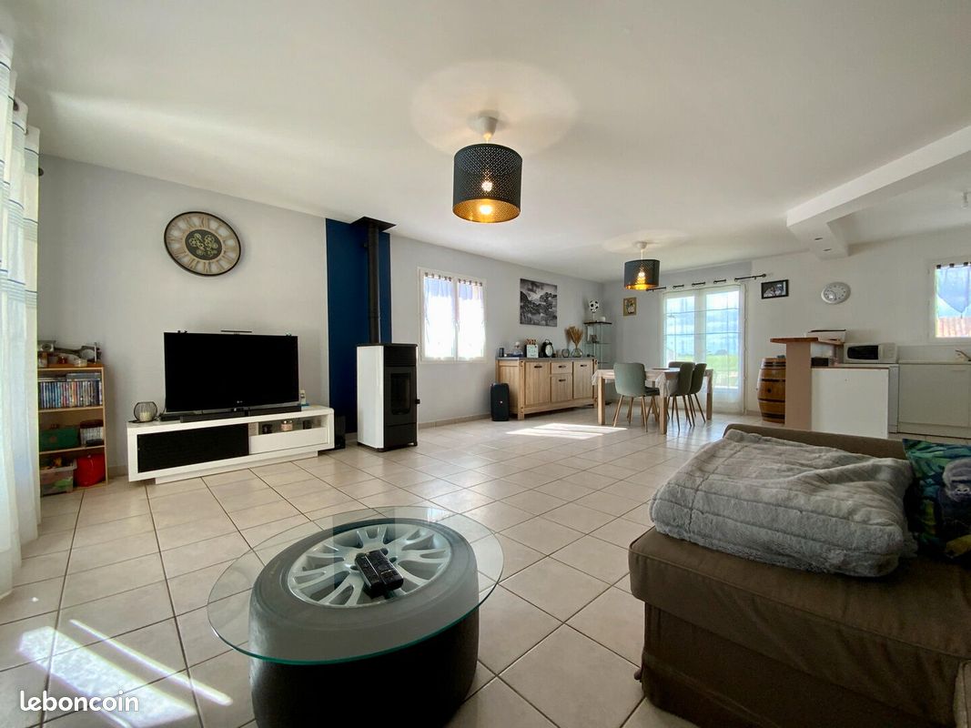 Appartement 4 pièces 98 m² · à Jarnac-Champagne · 98 m² · 1 100 €/mois
