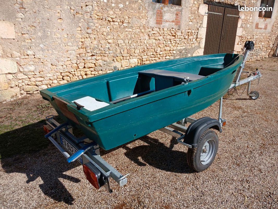 Bateau + remorque (image 1)
