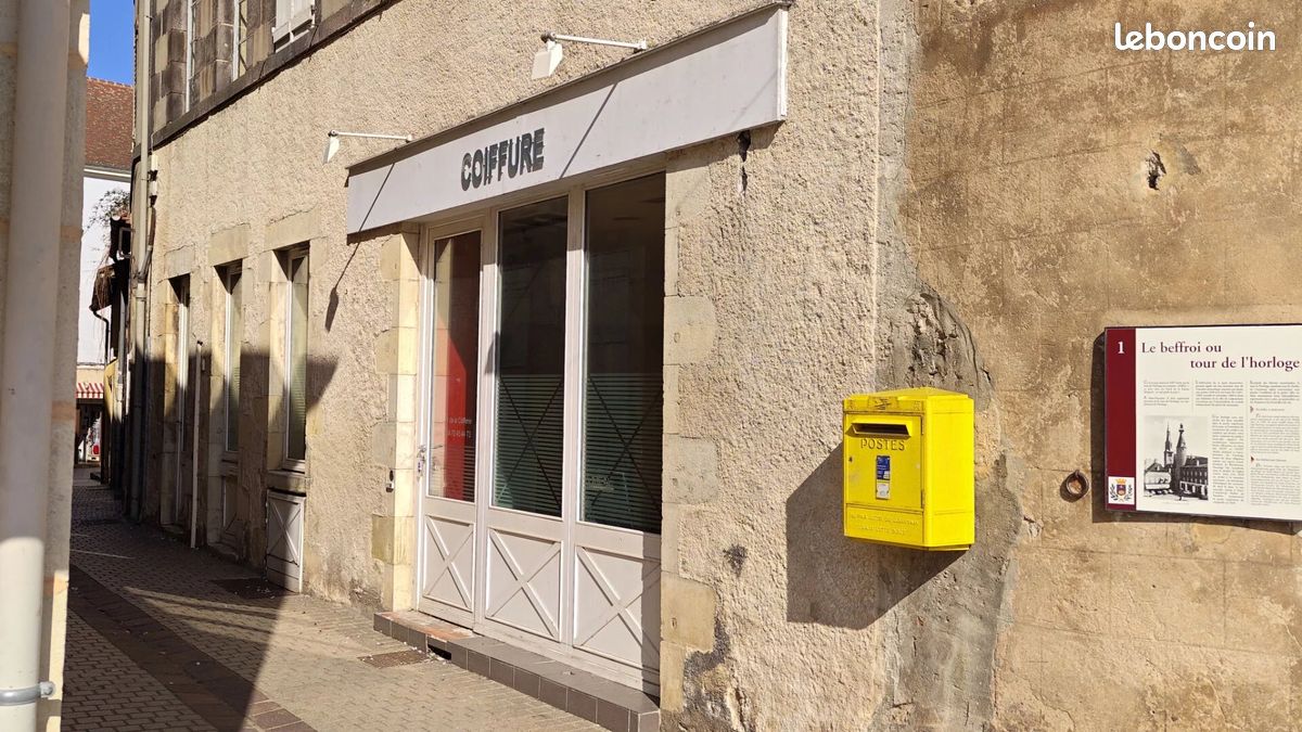 Local commercial 144 m² · à Saint-Pourçain-sur-Sioule · 144 m² · 54 000 €