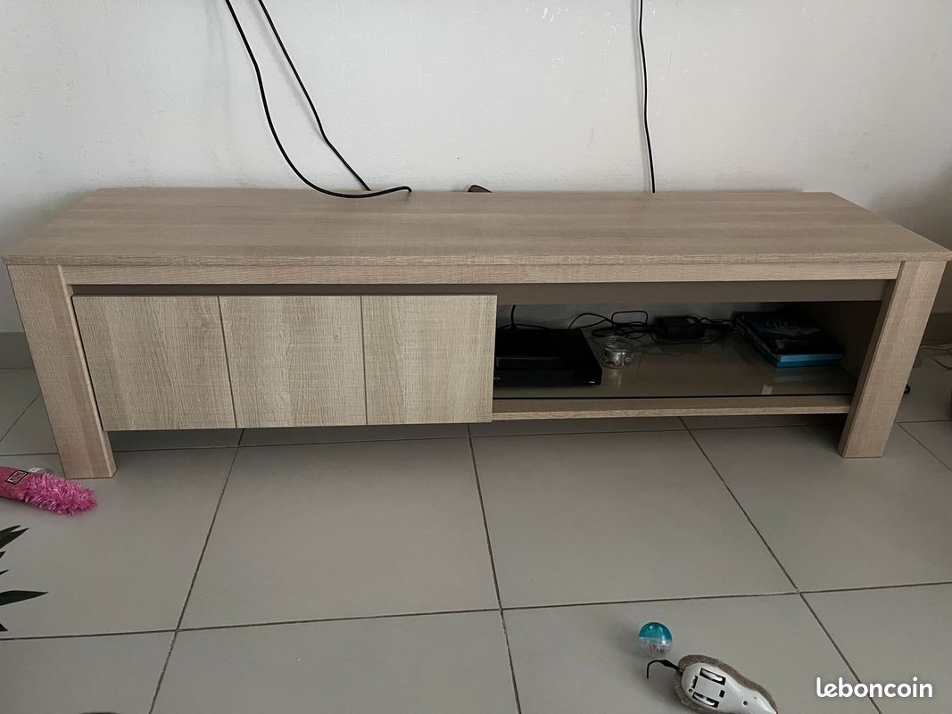 Vend meuble télé (image 1)