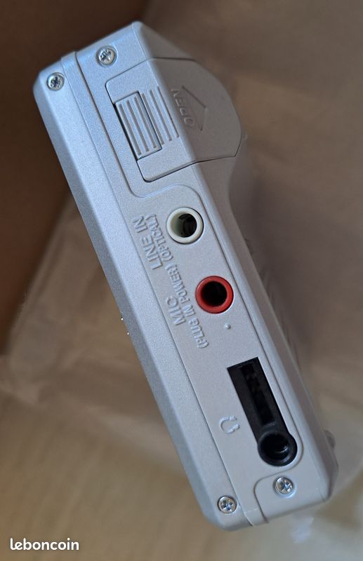 Lecteur MiniDisc Walkman MZ-R700PC avec sa boite d'origine (image 7)