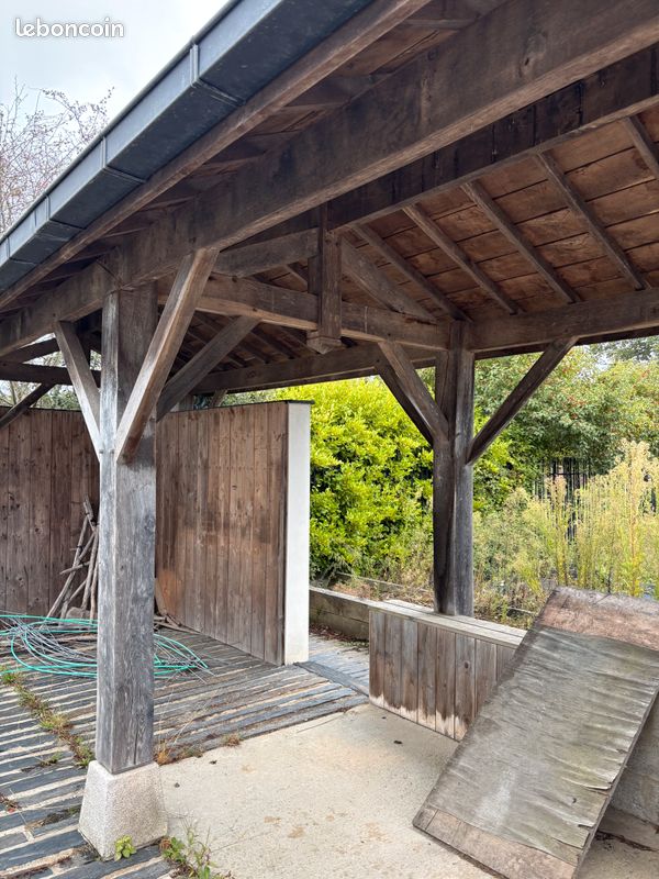 Préau en chêne massif – charpente traditionnelle + toiture zinc – à démonter (image 2)
