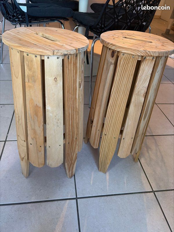 Tabouret fait main (image 1)