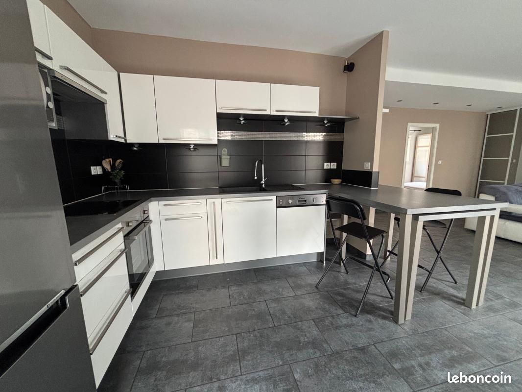 Appartement 3 pièces 68 m² · à Annemasse · 68 m² · 1 390 €/mois