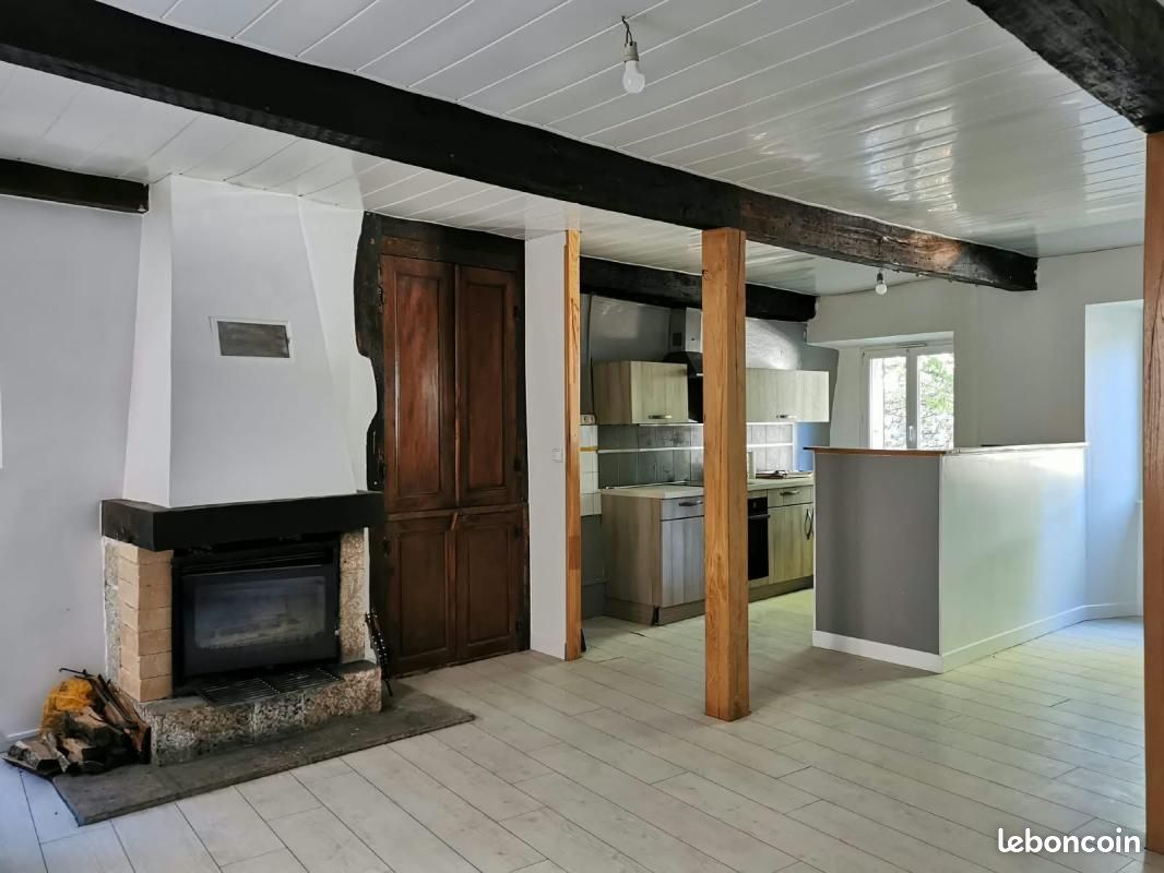 Appartement 5 pièces 96 m² · à Thueyts · 96 m² · 575 €/mois