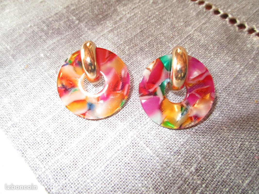 Boucles d'oreilles (image 1)