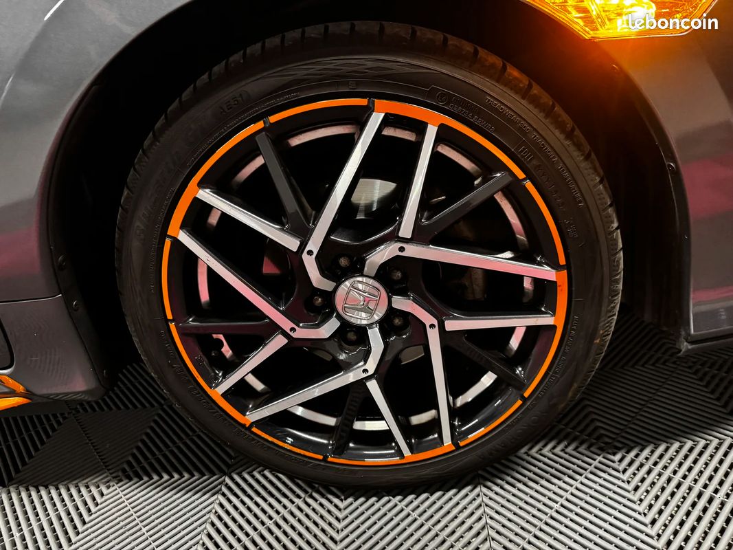 Honda CIVIC 1.6 i-DTEC Exclusive Premium Exclusive Premium (image 35)