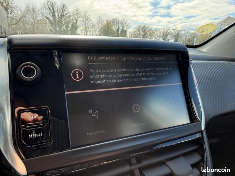 Peugeot 2008 1.5 BlueHDi 100 Signature (image 19)
