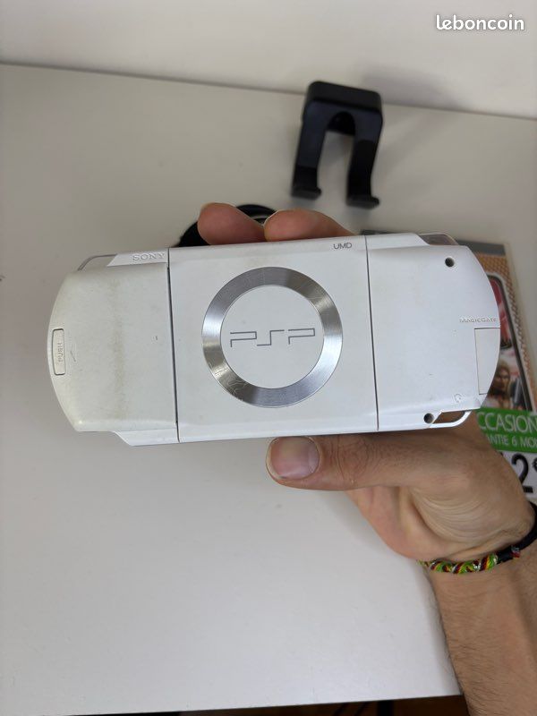Console Sony PSP playstation potable en boite White blanche PSP-1004 cw