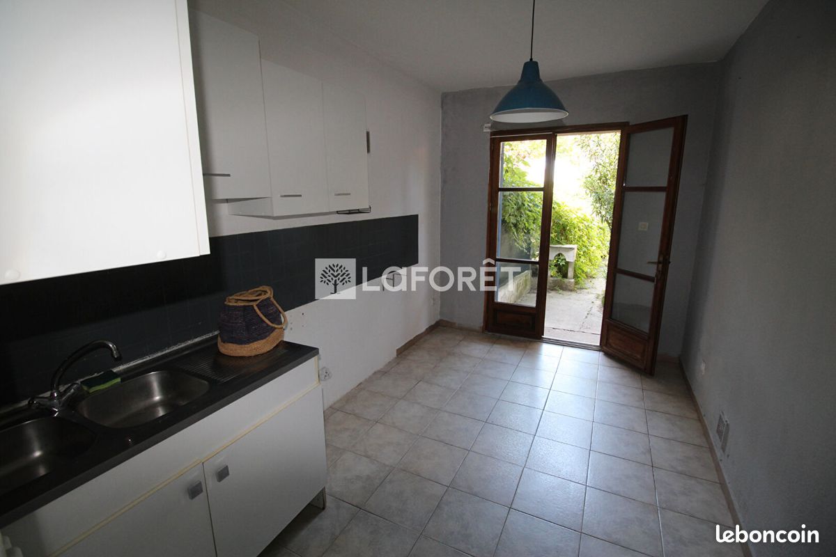 Appartement 1 pièce 25 m² · à Marignane · 25 m² · 520 €/mois