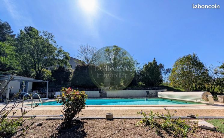 Villa 5 pièces 140 m²