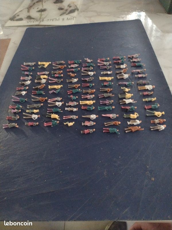 LOT DE FIGURINES Personnages Vintage EUR 100,00 - FR