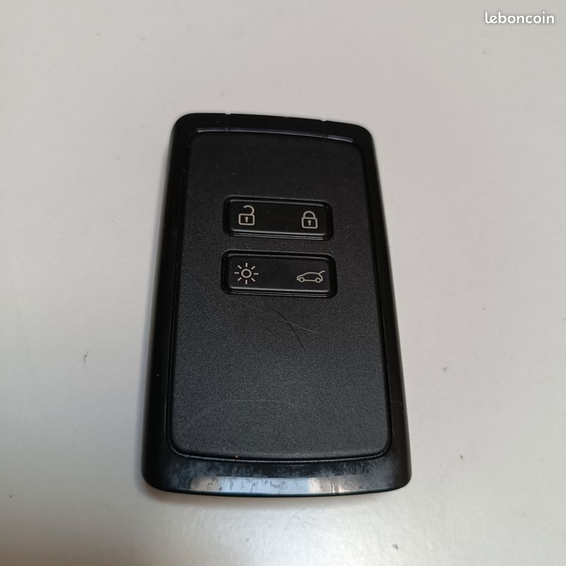 Clé carte mains libres Dacia Sandero (image 1)