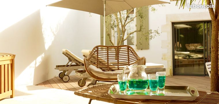 Ile de Ré Maison de charme, meublée 120m² : 3 ch, plage & commerces à 50m