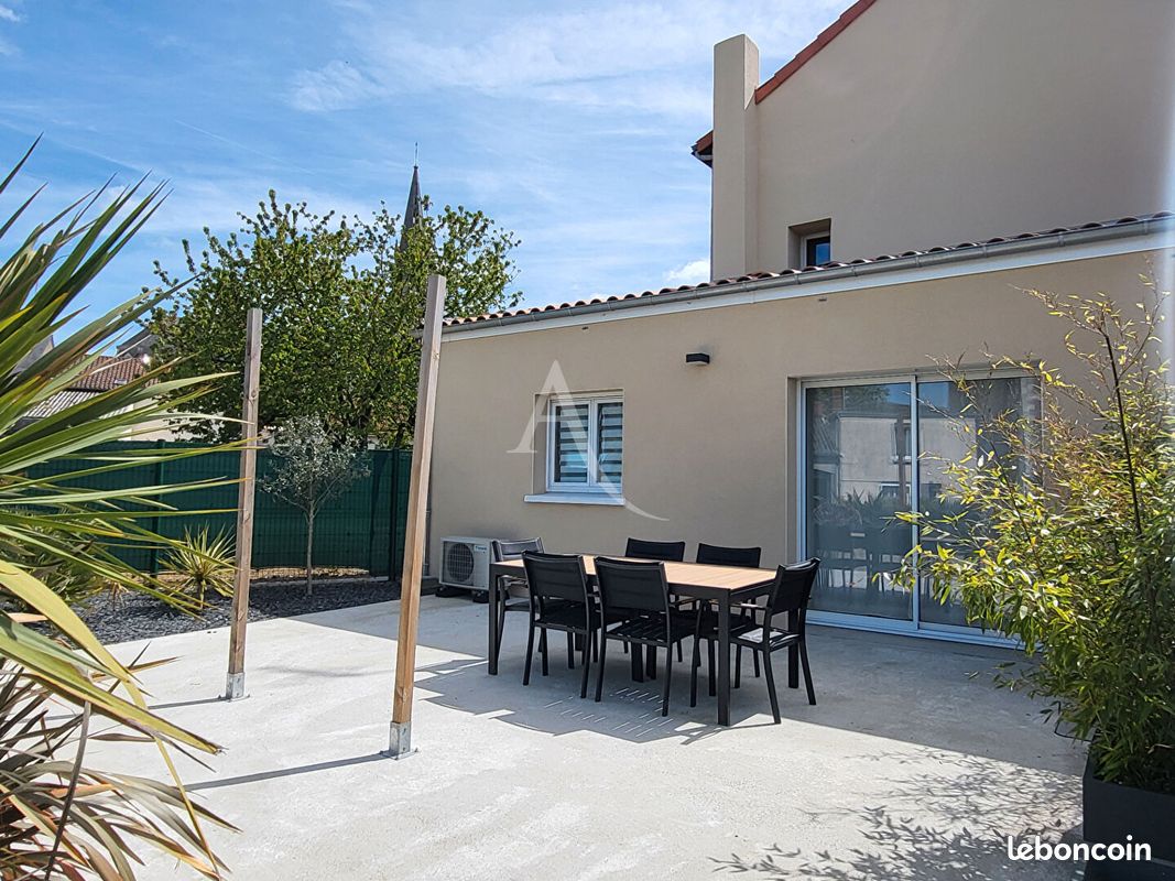 Maison 3 pièces 90 m² · à Chemillé-en-Anjou · 90 m² · 193 000 €