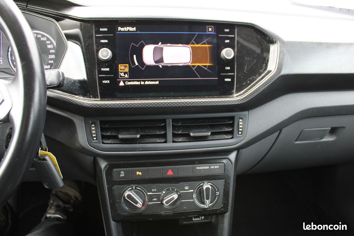 Volkswagen T-CROSS 1L6 TDI DSG LOUNGE BUSINESS DIESEL BOITE AUTO GRAND GPS 3D RÉGULATEUR ADAPTATIF (image 14)