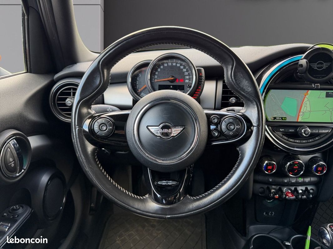 MINI COOPER SD 2.0 170 ch Pack Red Hot Chili - Toit Ouvrant - Camera de recul - Suivi Complet (image 9)