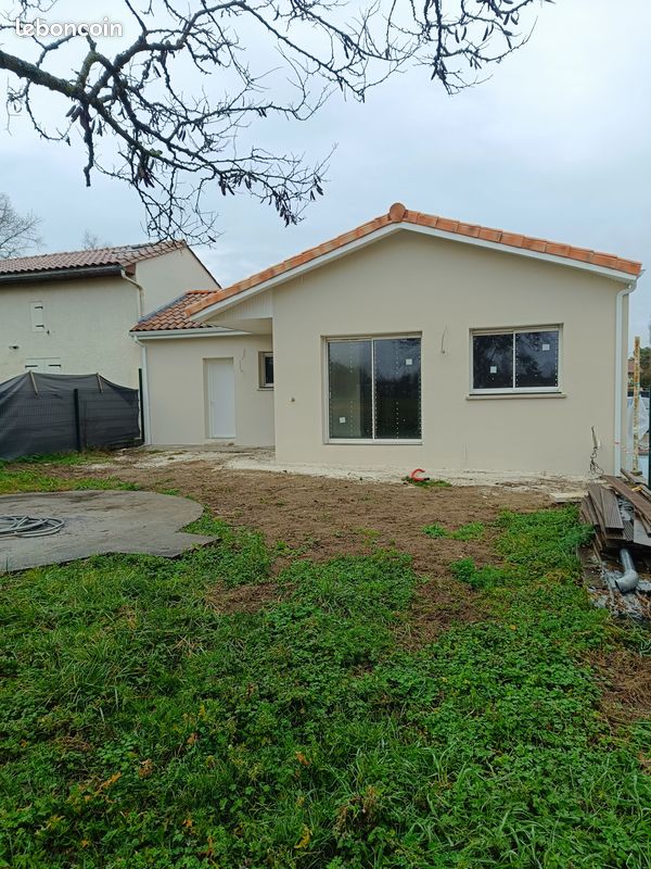 Maison 4 pièces 120 m² · à Galgon · 120 m² · 1 300 €/mois