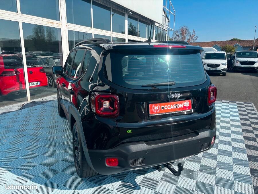 Jeep Renegade 1.5 e-HYBRID 130 BVM6 MHEV SUMMIT JA18 Caméra Attel (image 12)