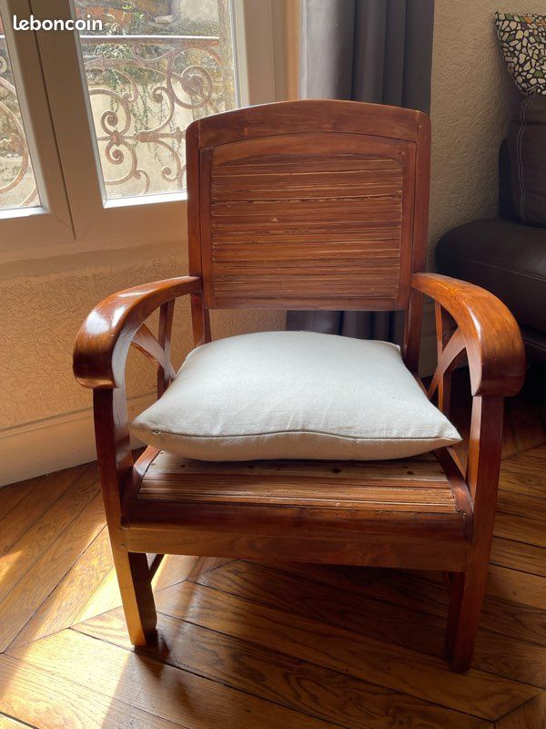 Fauteuil en bois de frêne et tissu bouclé Lucca SKLUM 80 cm - Fauteuil