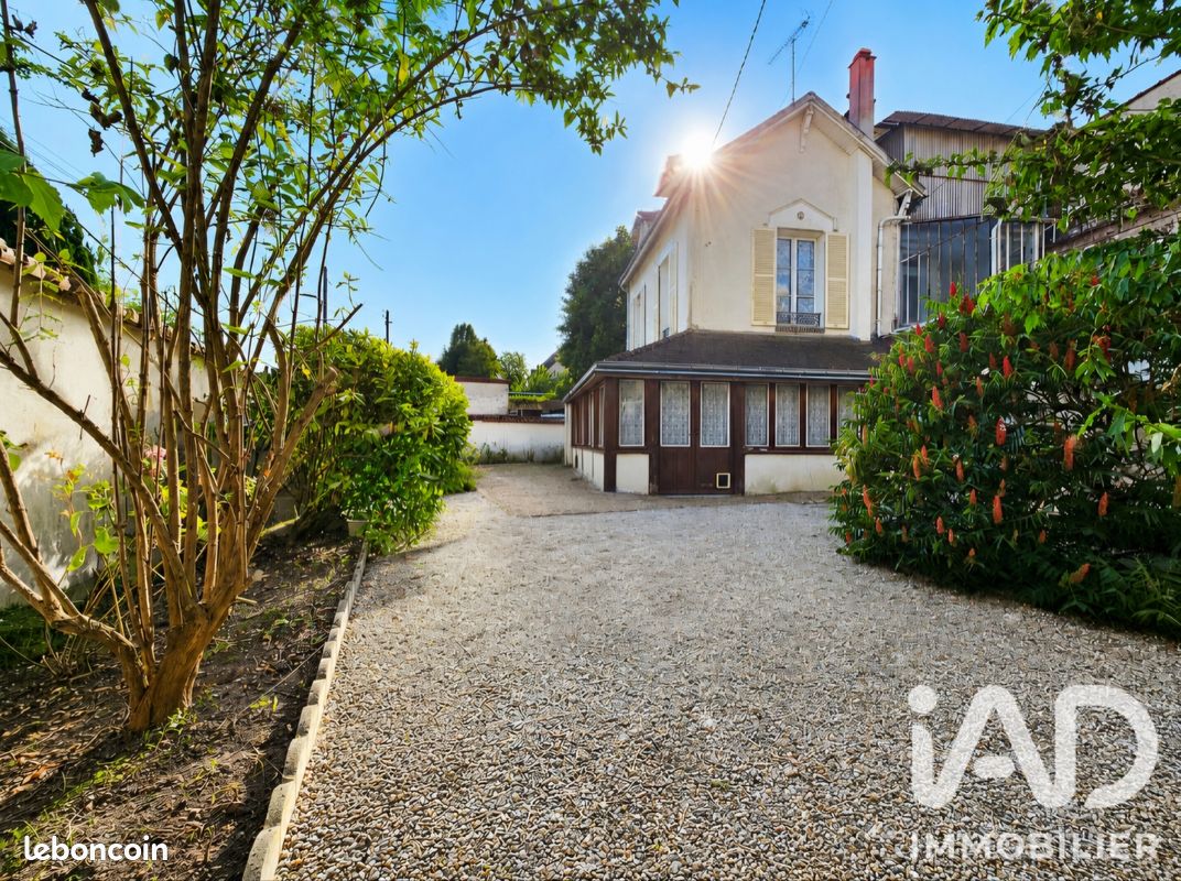 Maison 6 pièces 116 m² · à Maintenon · 116 m² · 167 000 €