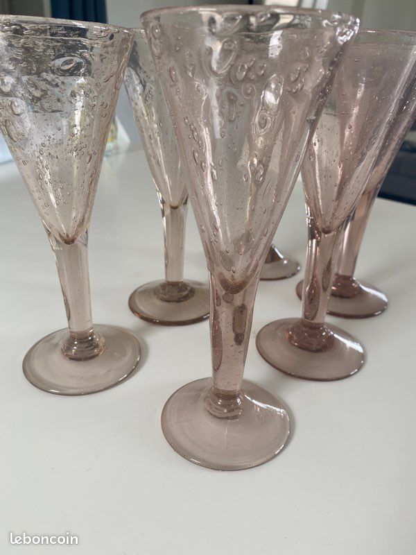 6 coupes de champagne Soufflées à la bouche (image 3)