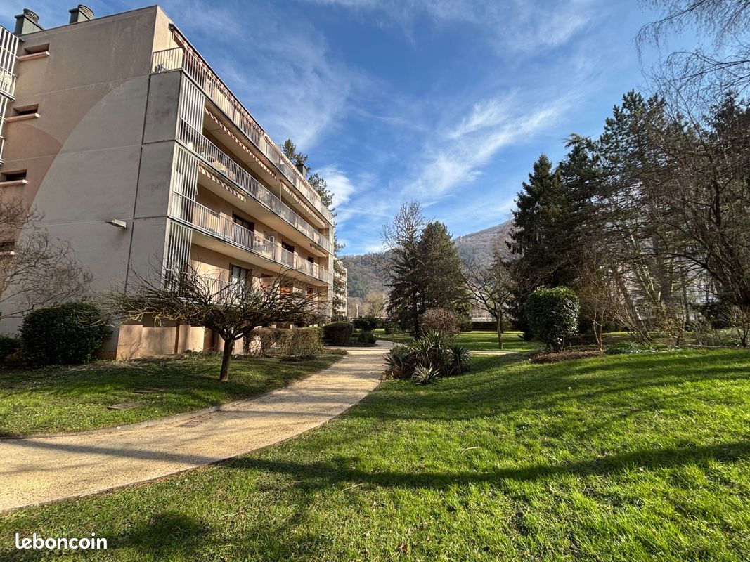Appartement 4 pièces 90 m² · à Saint-Martin-d'Hères · 90 m² · 1 259 €/mois