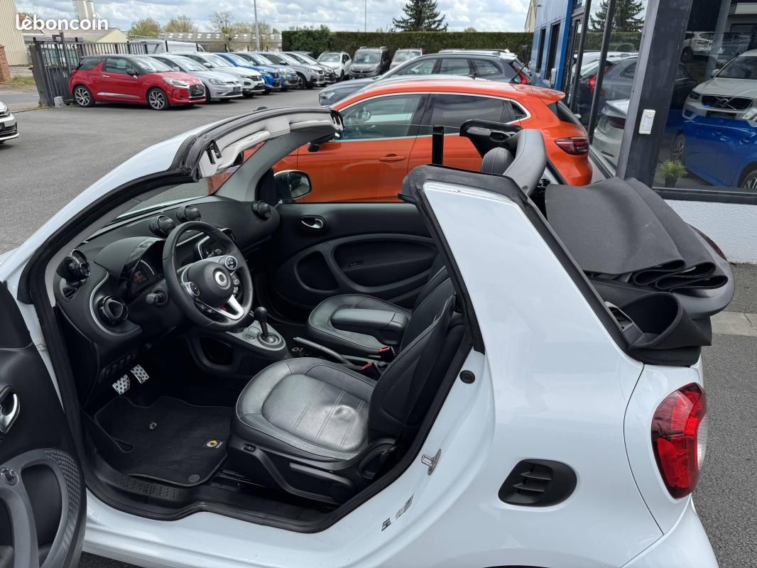 Smart ForTwo Cabriolet 90 PRIME GPS LED CUIR CLIM BVA (image 29)