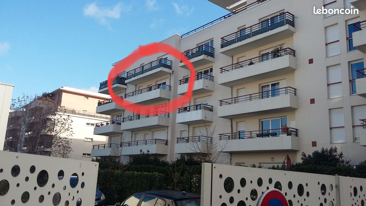 Appartement 2 pièces 47 m² · à Saint-Denis · 47 m² · 1 050 €