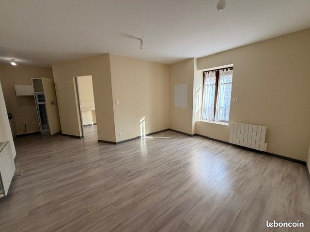 Appartement 3 pièces 57 m² · à Neulise · 57 m² · 540 €/mois