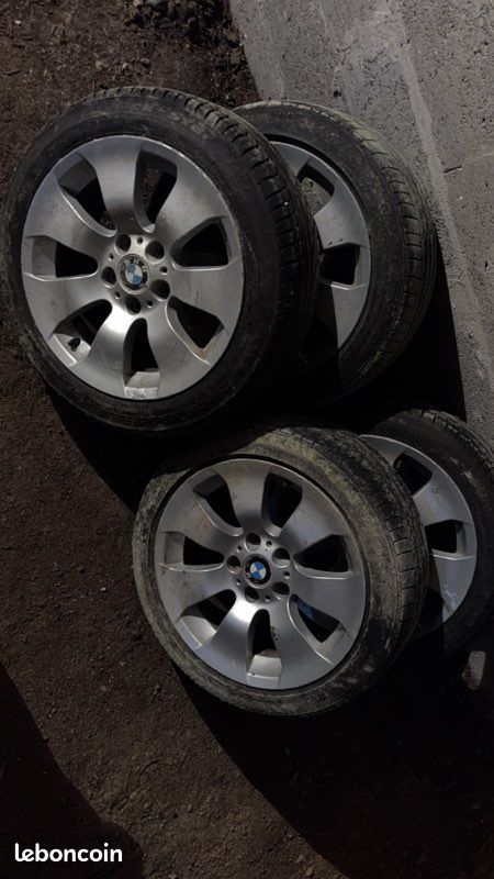 Jantes BMW 17 pouces pneus neufs (image 2)