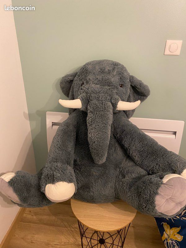 Peluche Elephant Geant Peluche Eléphant Géant Rose La Jungle Des - Main Image