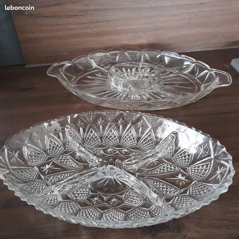 2 plats en verre 4 compartiments ( neuf ) (image 2)