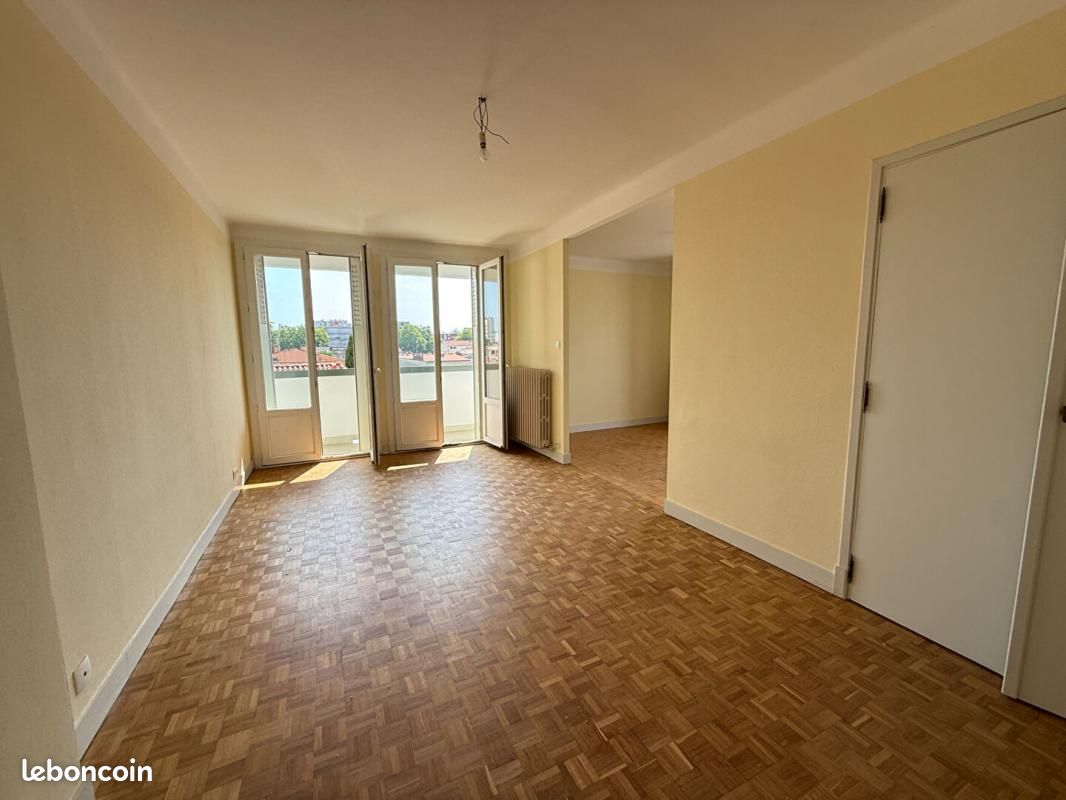 Appartement 4 pièces 81 m² · à Toulouse · 81 m² · 1 050 €/mois