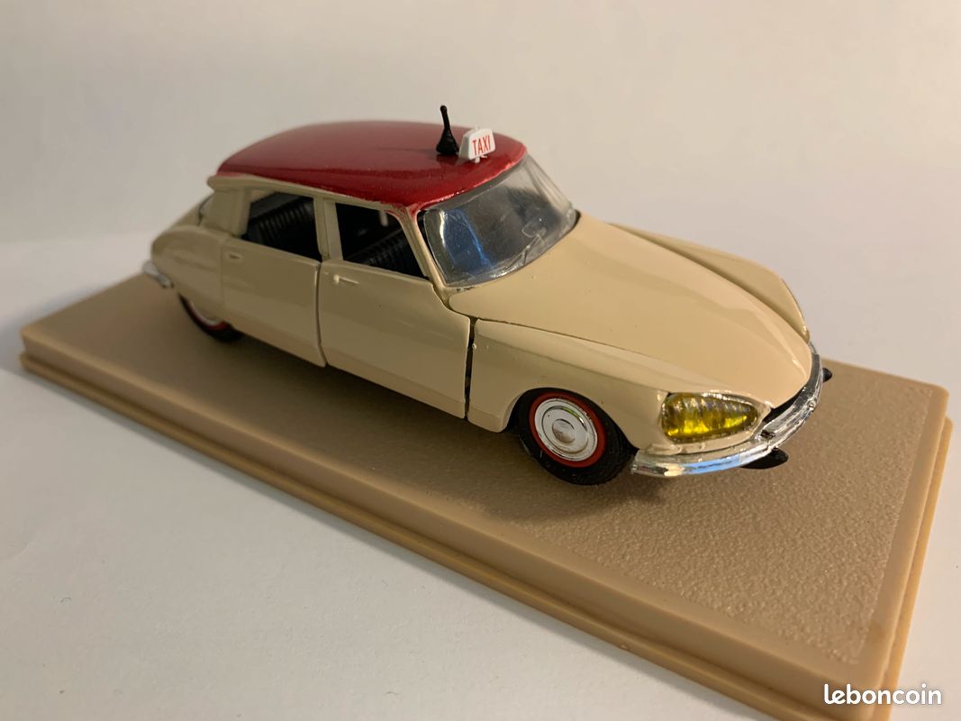 CITROEN DS 21 1967 TAXI PARISIEN Bleu toit beige ELIGOR 1125 1:43 d