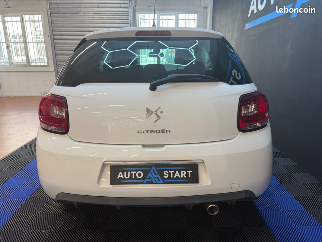 Citroën DS3 Phase 2 1.6 e-HDi 92Ch So Chic - BOITE AUTO / RADAR DE RECUL / CLIM AUTO / BLUETOOTH / REGULATEUR DE VITESSE (image 8)