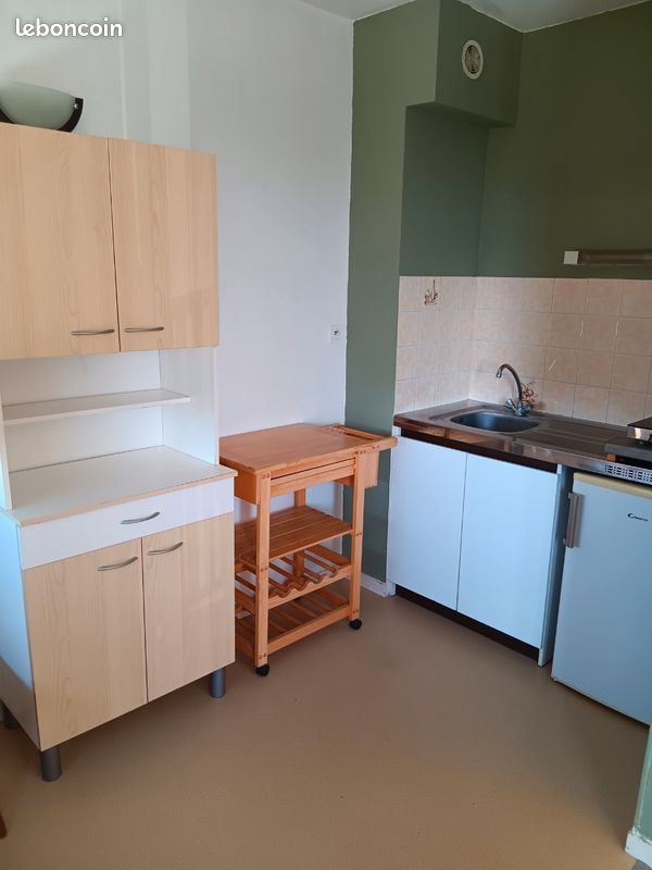 Appartement 1 pièce 39 m² · à Parthenay · 39 m² · 360 €