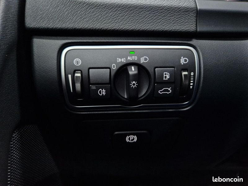Volvo V60 D2 120CH MOMENTUM GEARTRONIC * ATTELAGE * BLUETOOTH * RADAR (image 18)