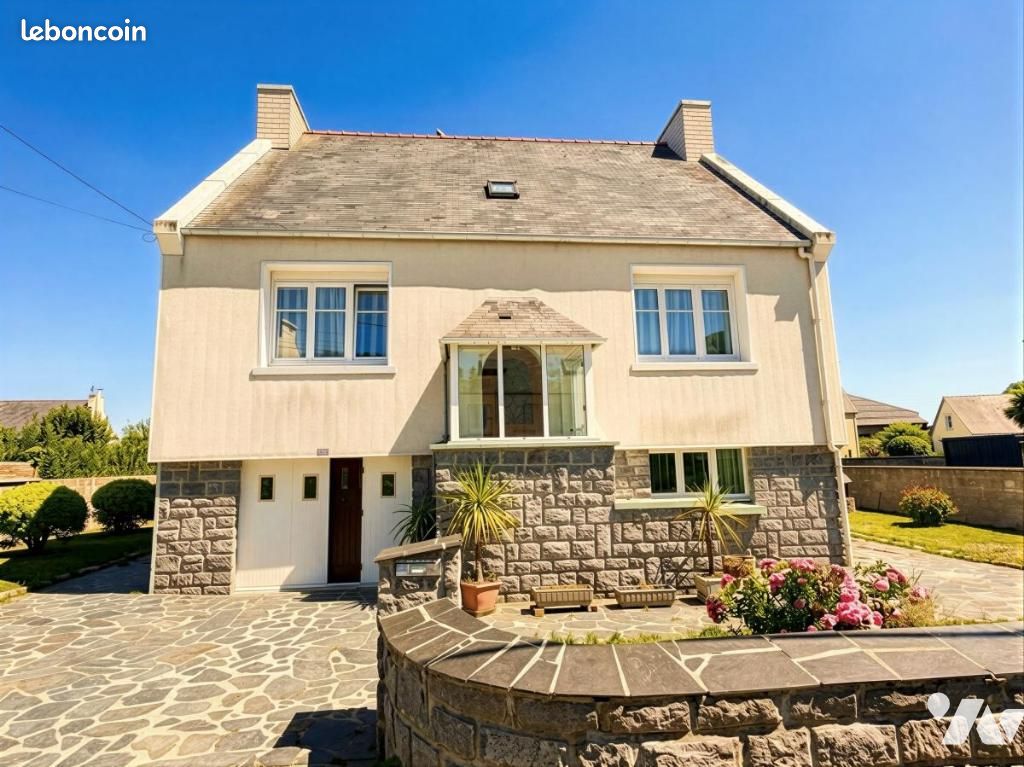 Maison 5 pièces 127 m² · à Pleyber-Christ · 127 m² · 163 370 €