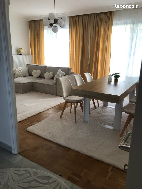 Appartement 3 pièces 70 m² · à Saint-Genis-Laval · 70 m² · 1 080 €/mois
