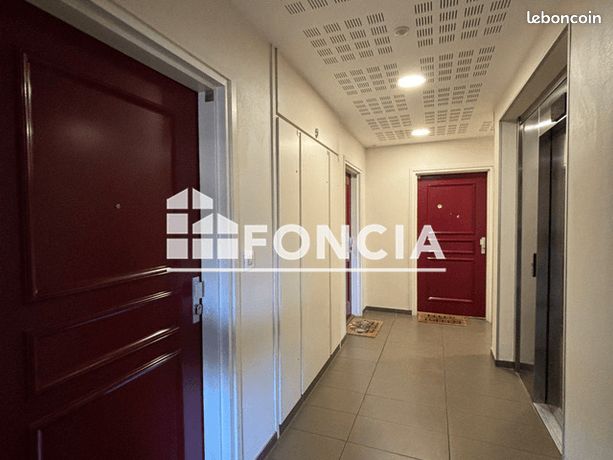 https://img.leboncoin.fr/api/v1/lbcpb1/images/6d/97/5e/6d975ecc8b3c7b79a33ee3aa53ffa685a7abddbd.jpg?rule=ad-image