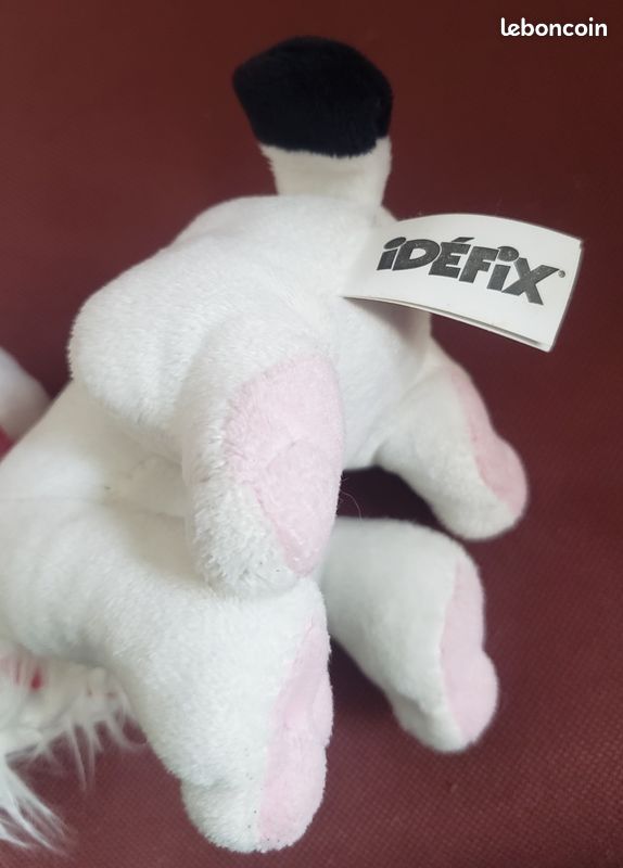 Peluche doudou IDÉFIX assis / Vide-maison 07/09 quartier des Ponts, Saumur (image 3)