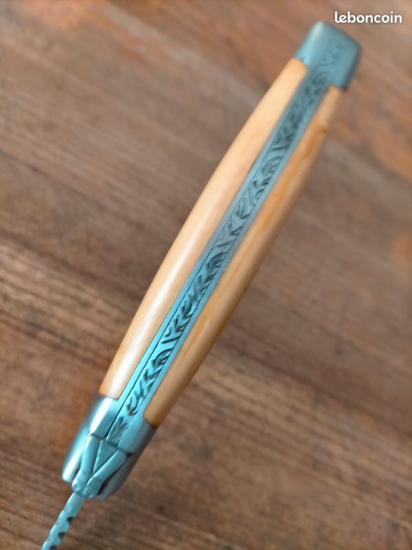Couteau laguiole en Aubrac (image 8)