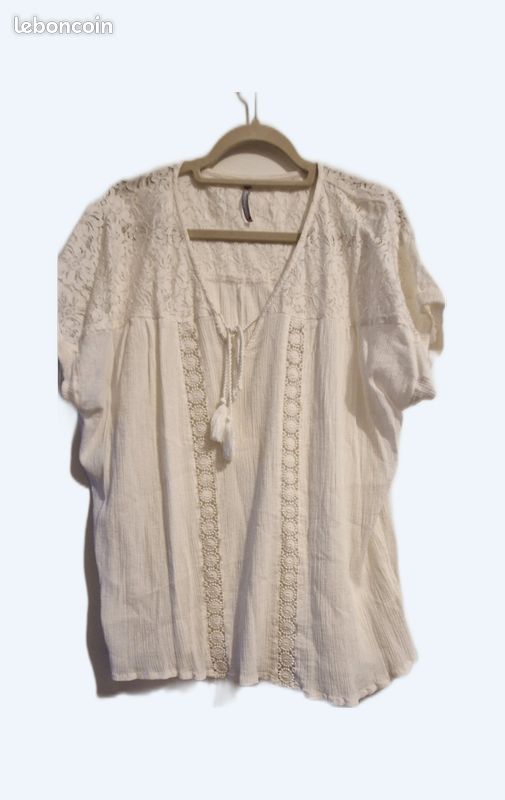 T-shirt (image 1)