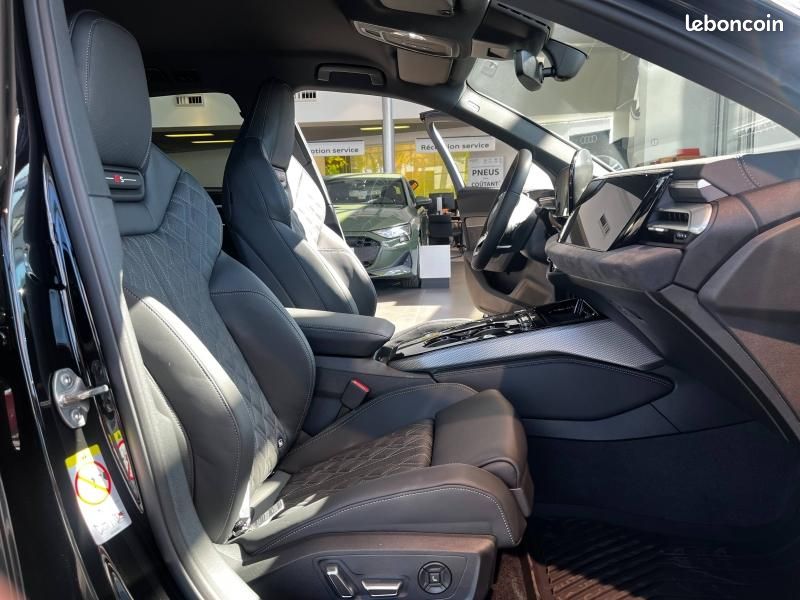 Audi A5 Avant 2.0 e-hybrid 299ch S line quattro S tronic 7 (image 21)