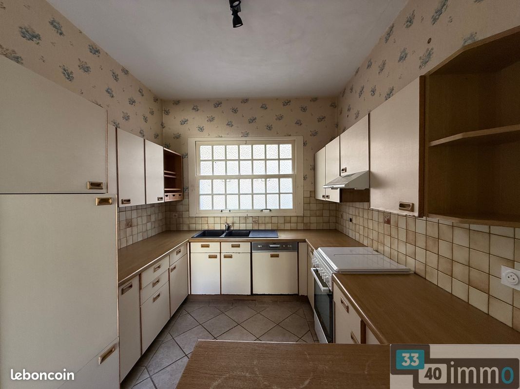 Maison 5 pièces 97 m² · à Salles · 97 m² · 242 000 €