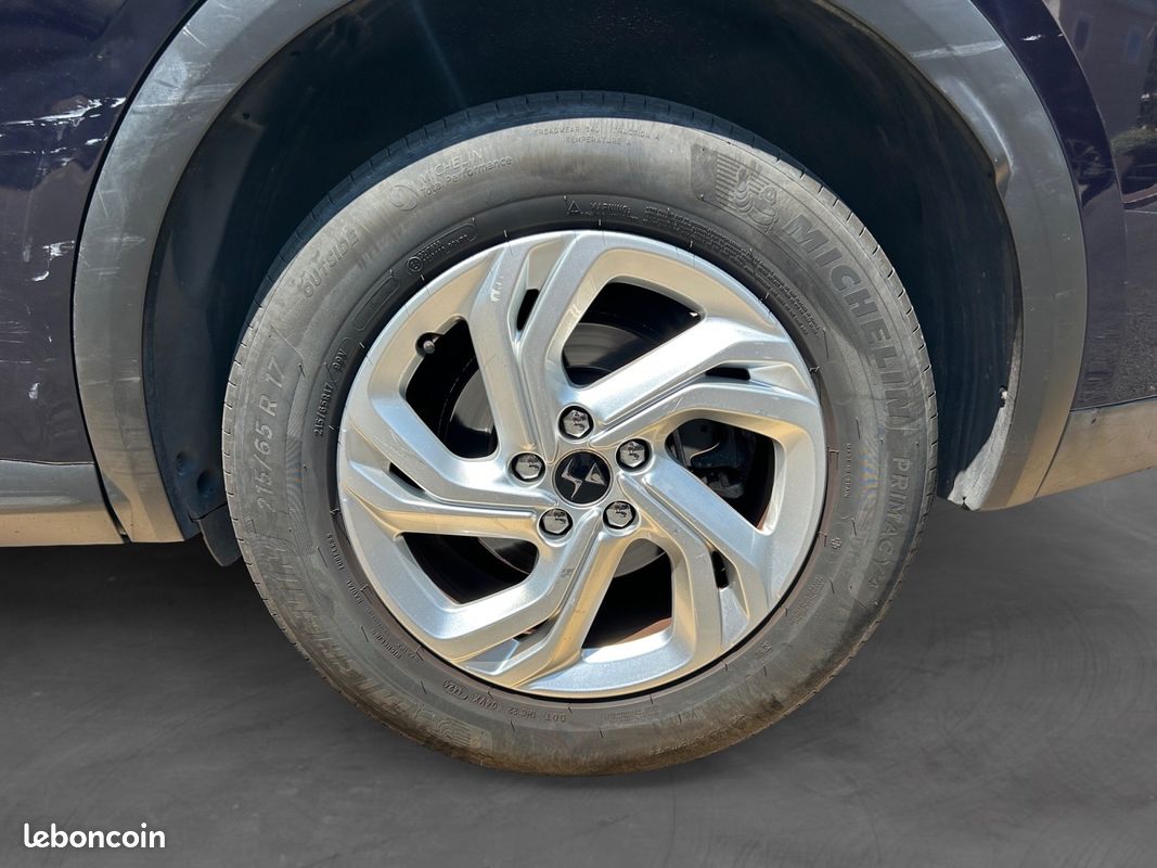 DS DS7 CROSSBACK 2.0 BLUE HDI 180 LOUVRE BA CHIC 177Ch Garantie 12 mois 137000 kms (image 17)