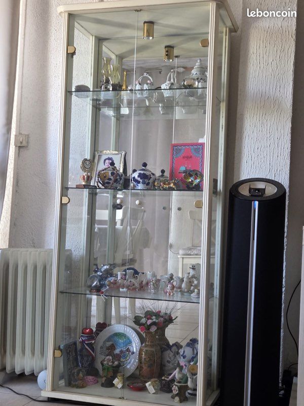 Vitrine (image 1)