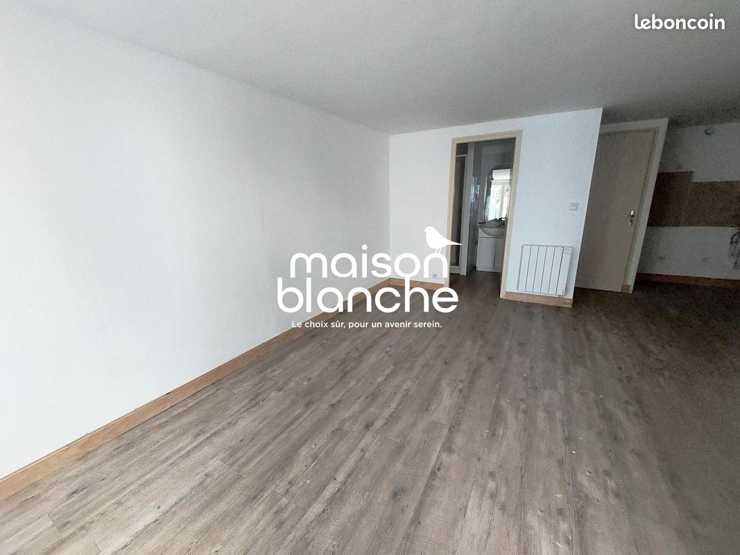 Appartement 1 pièce 28 m² · à Niort · 28 m² · 405 €