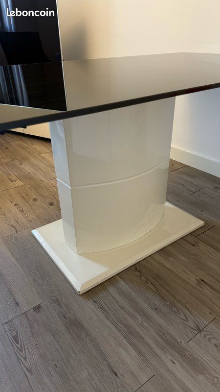Table a manger (image 4)